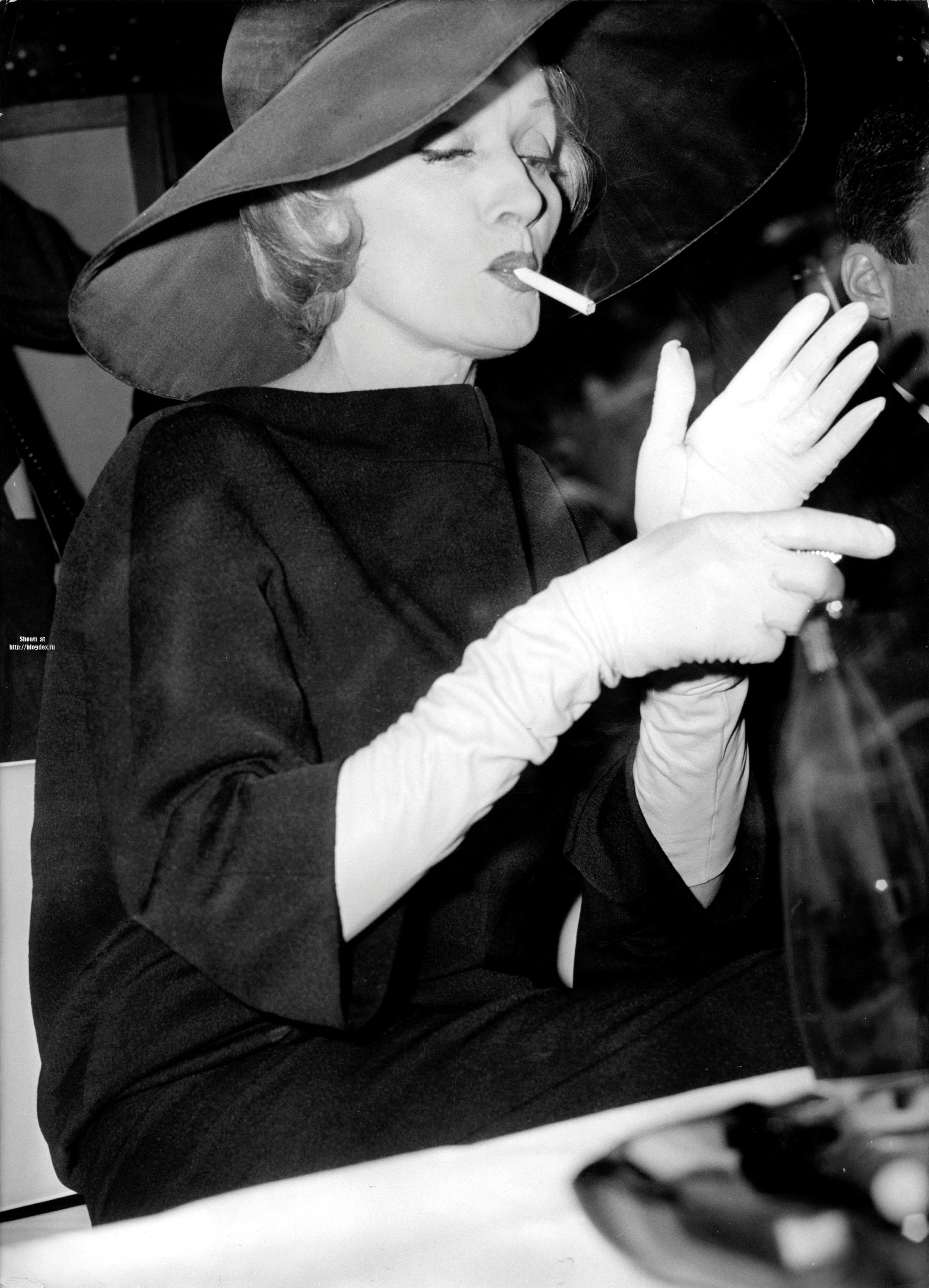 Photo №49879 Marlene Dietrich.