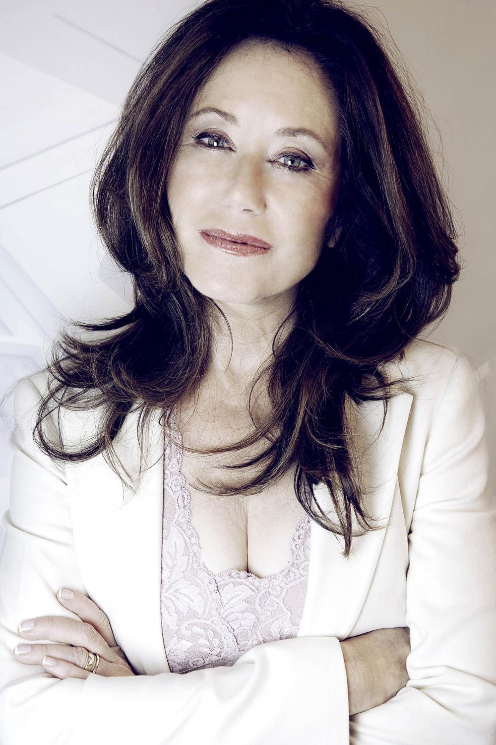 Photo №9500 Mary McDonnell.