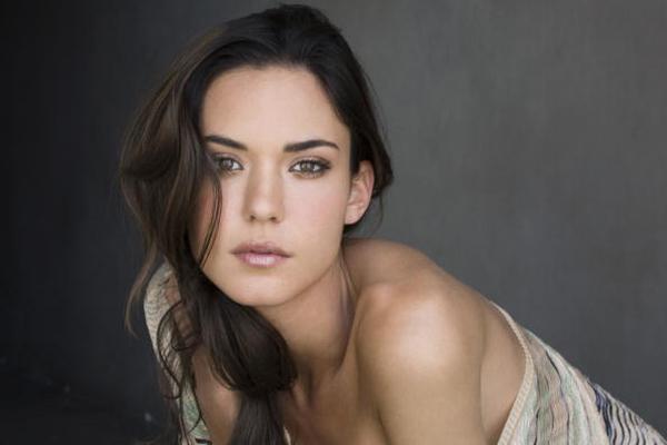 Photo №17525 Odette Annable.