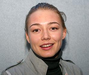 Оксана Акиньшина В Лифчике – Стиляги 2008