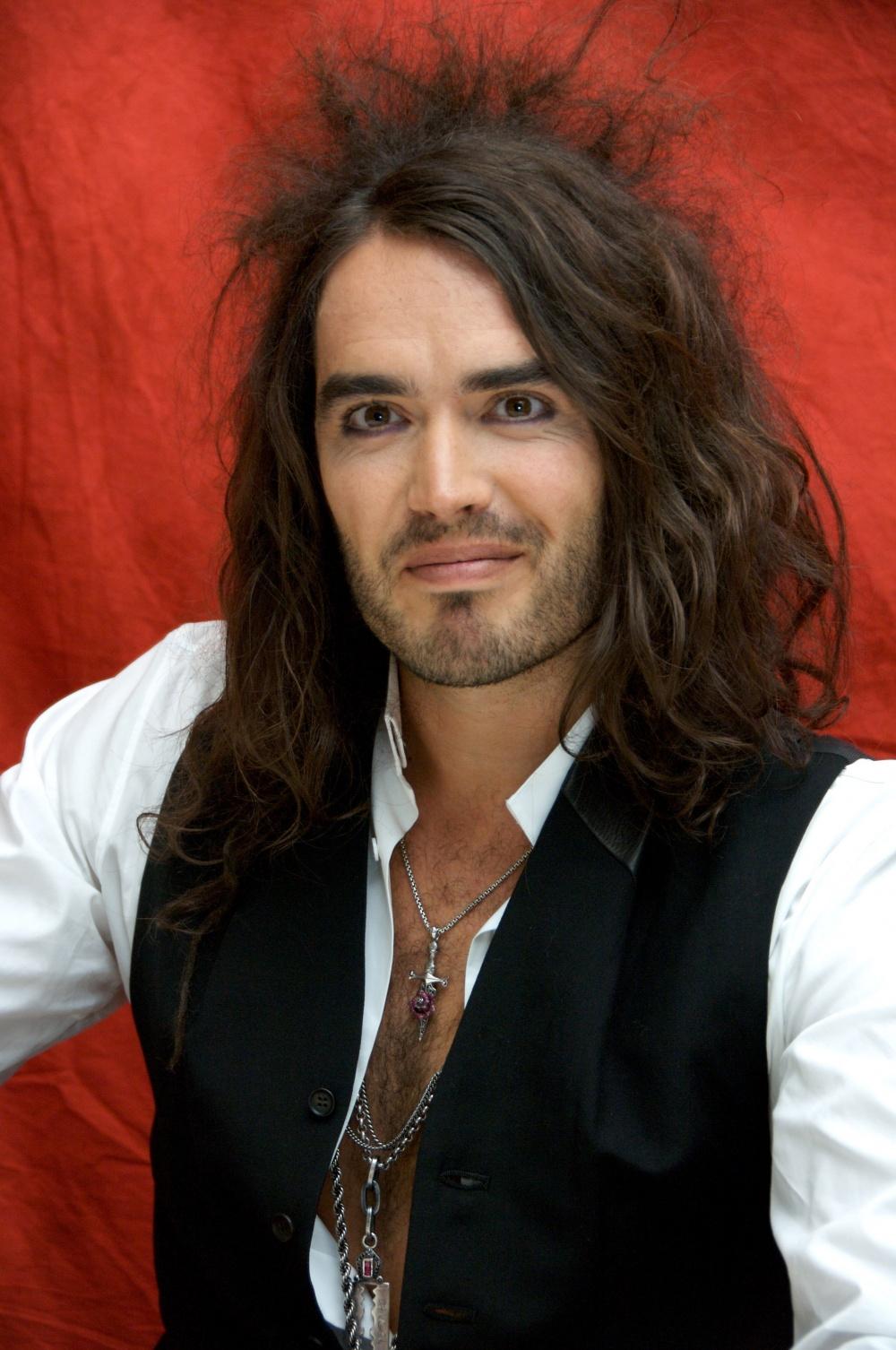 Photo №6430 Russell Brand.