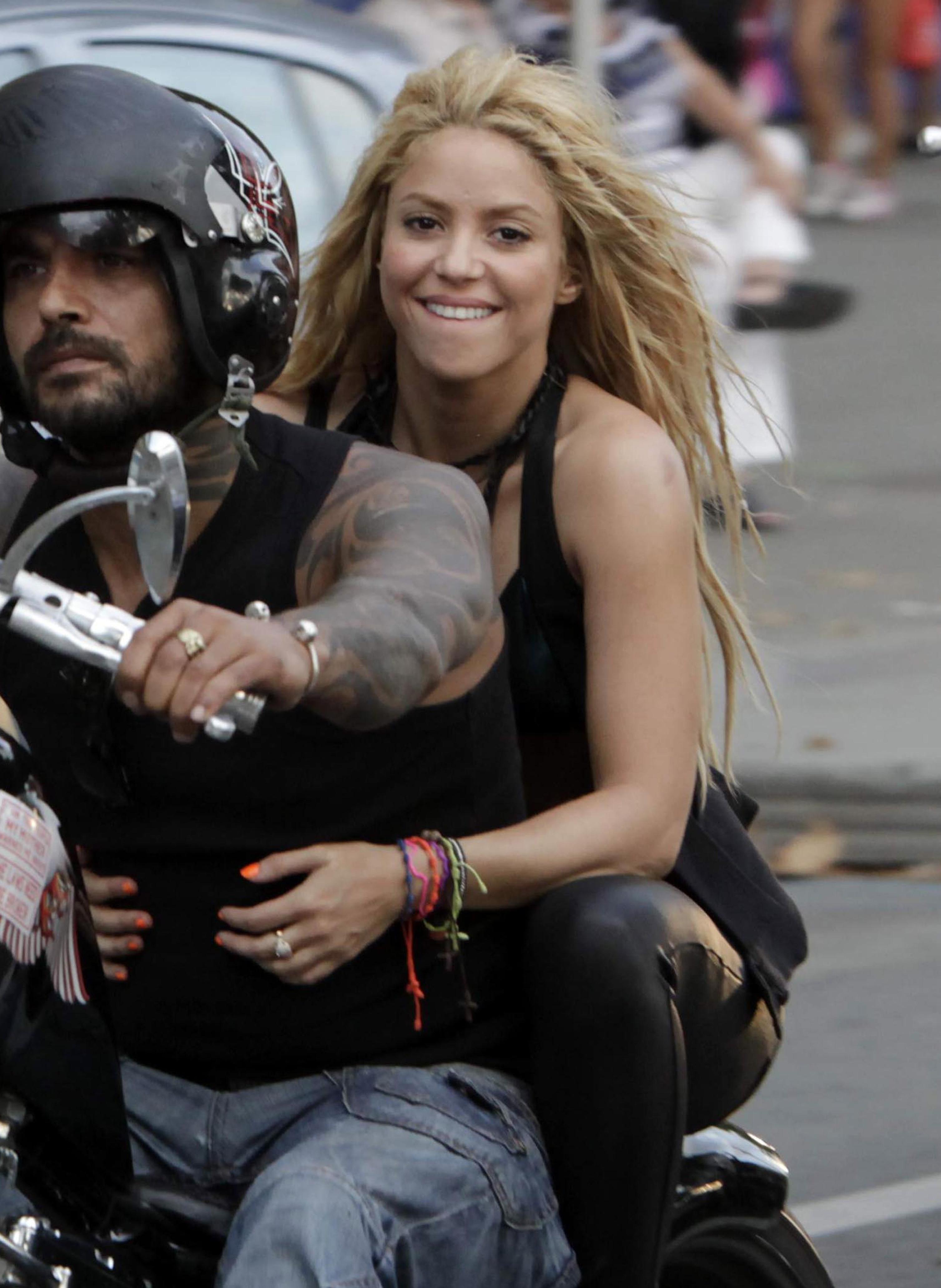 Photo №52659 Shakira.