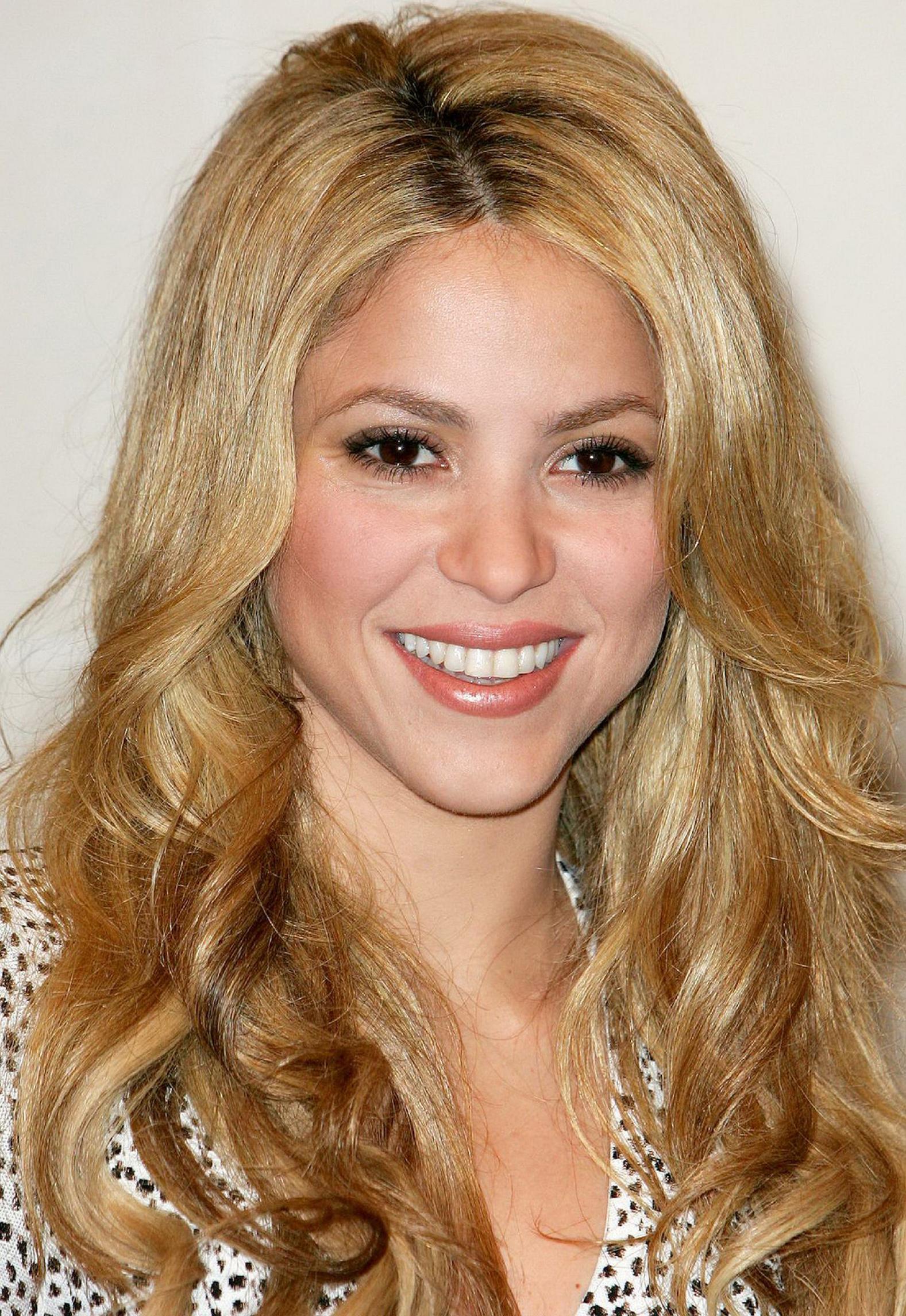 Photo №53052 Shakira.