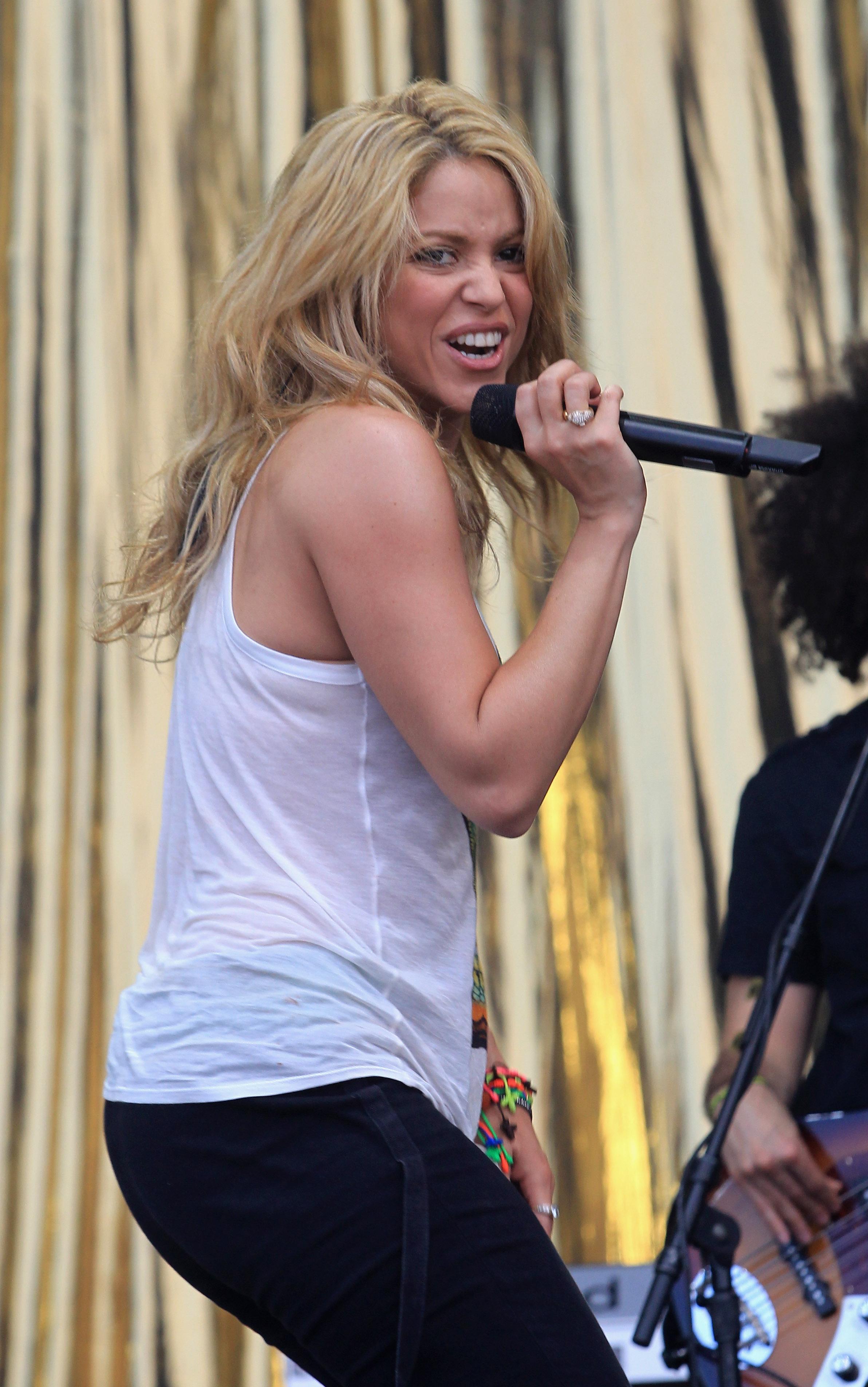Photo №52728 Shakira.
