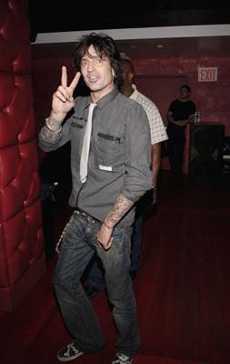 Photo №12176 Tommy Lee.
