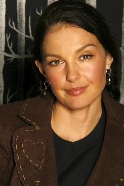 Recent Ashley Judd photos