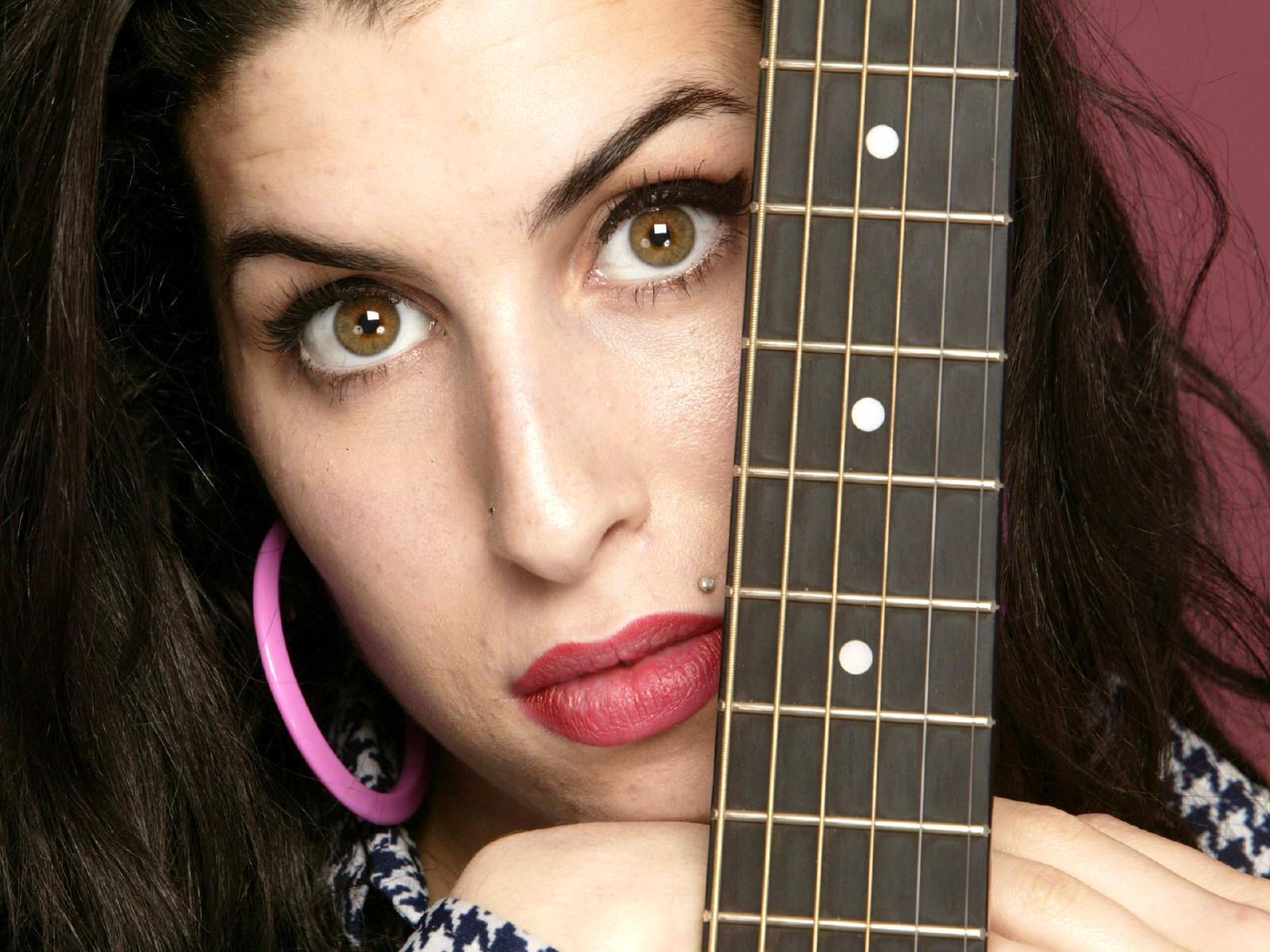 Amy Winehouse wallpaper №6858.