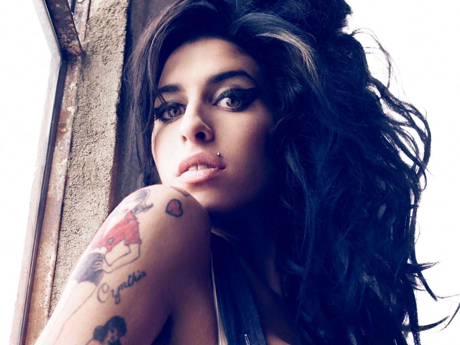 Amy Winehouse wallpaper №6860.