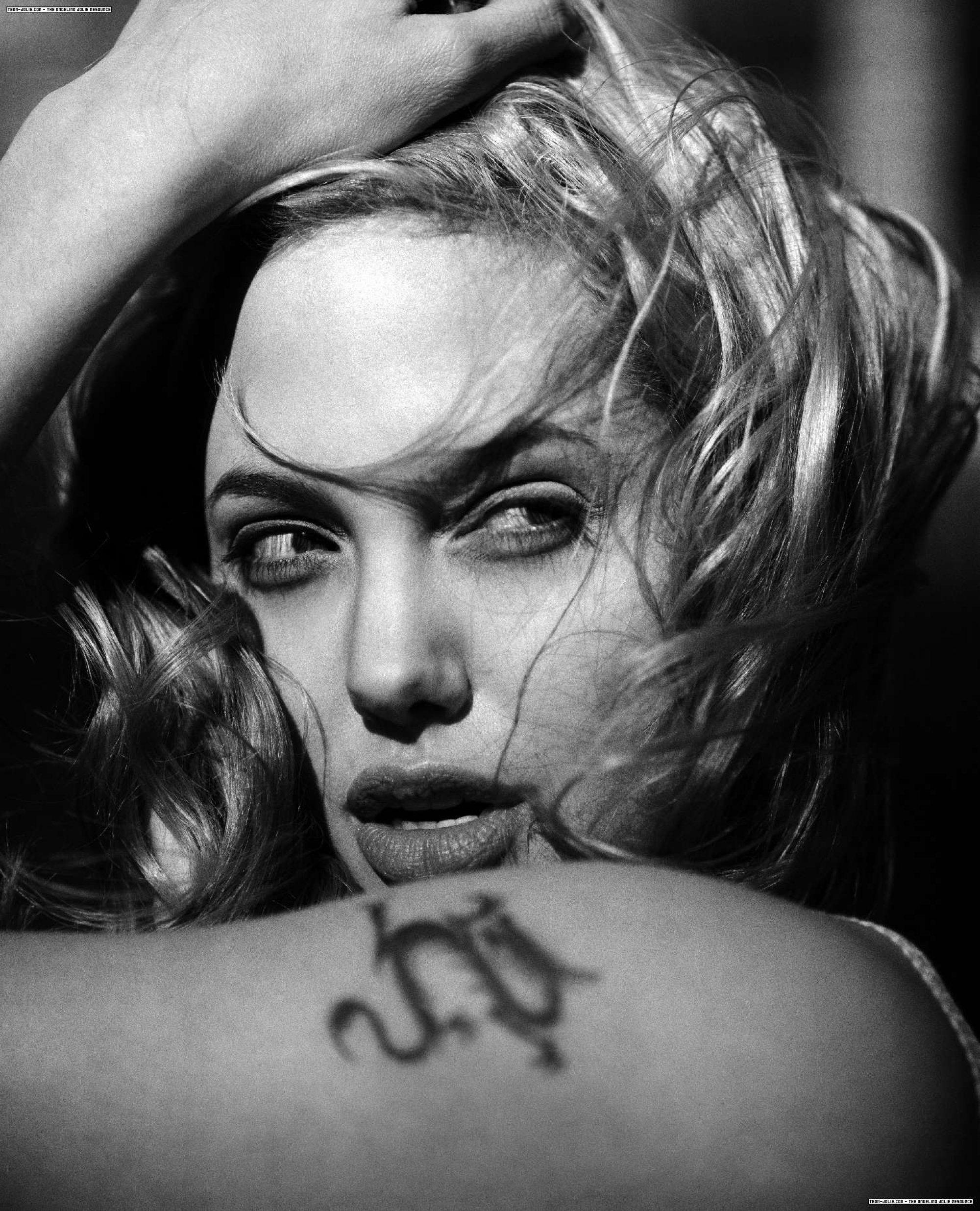 Angelina Jolie wallpaper №7722.