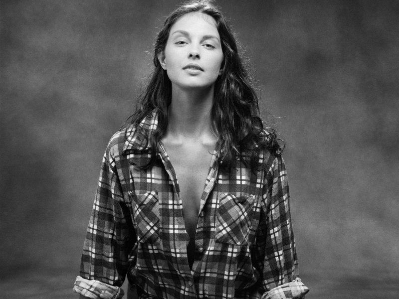 Ashley Judd wallpaper №2596.
