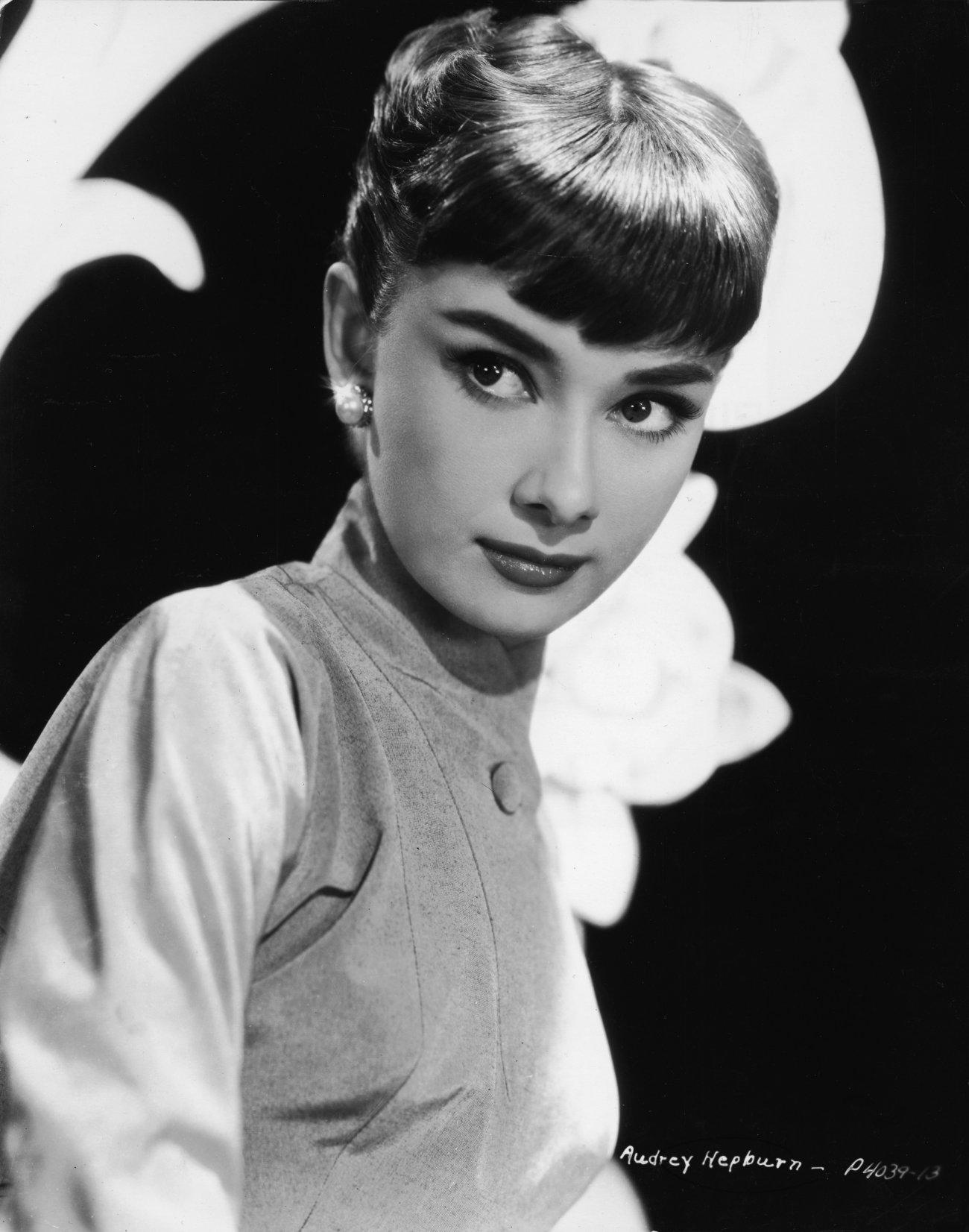 Audrey Hepburn wallpaper №11006.