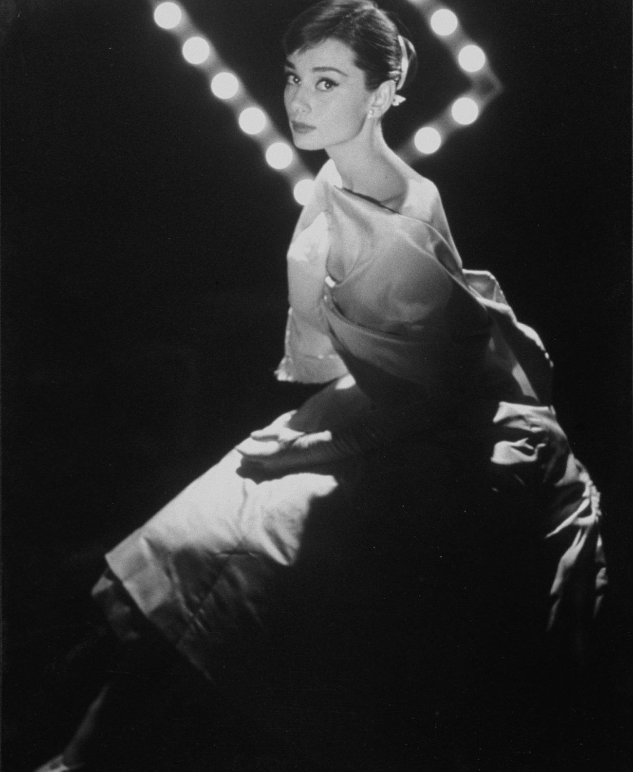 Audrey Hepburn wallpaper №11000.