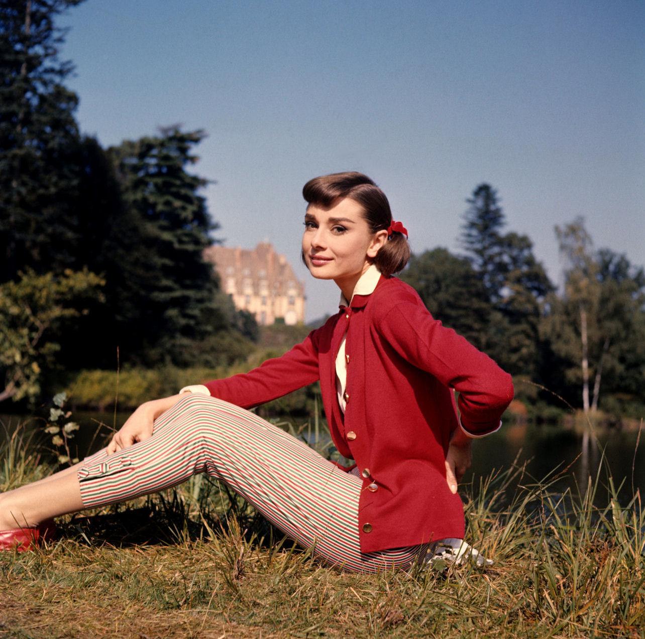 Audrey Hepburn wallpaper №11063.