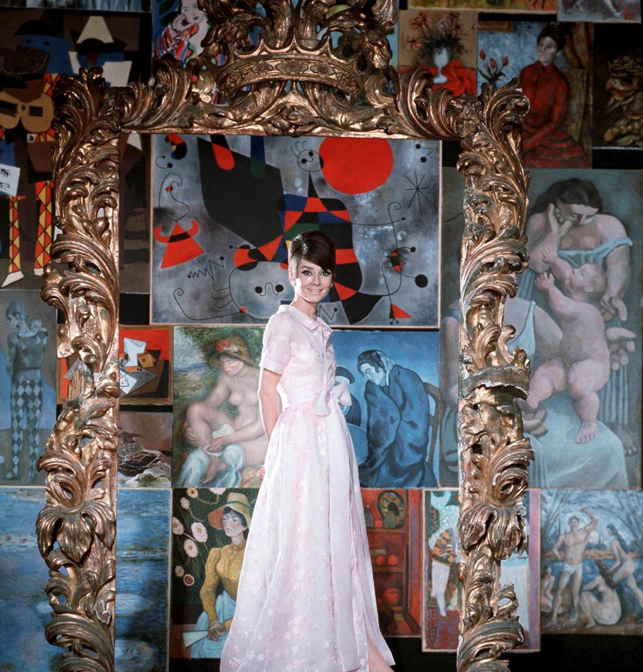Audrey Hepburn wallpaper №11199.