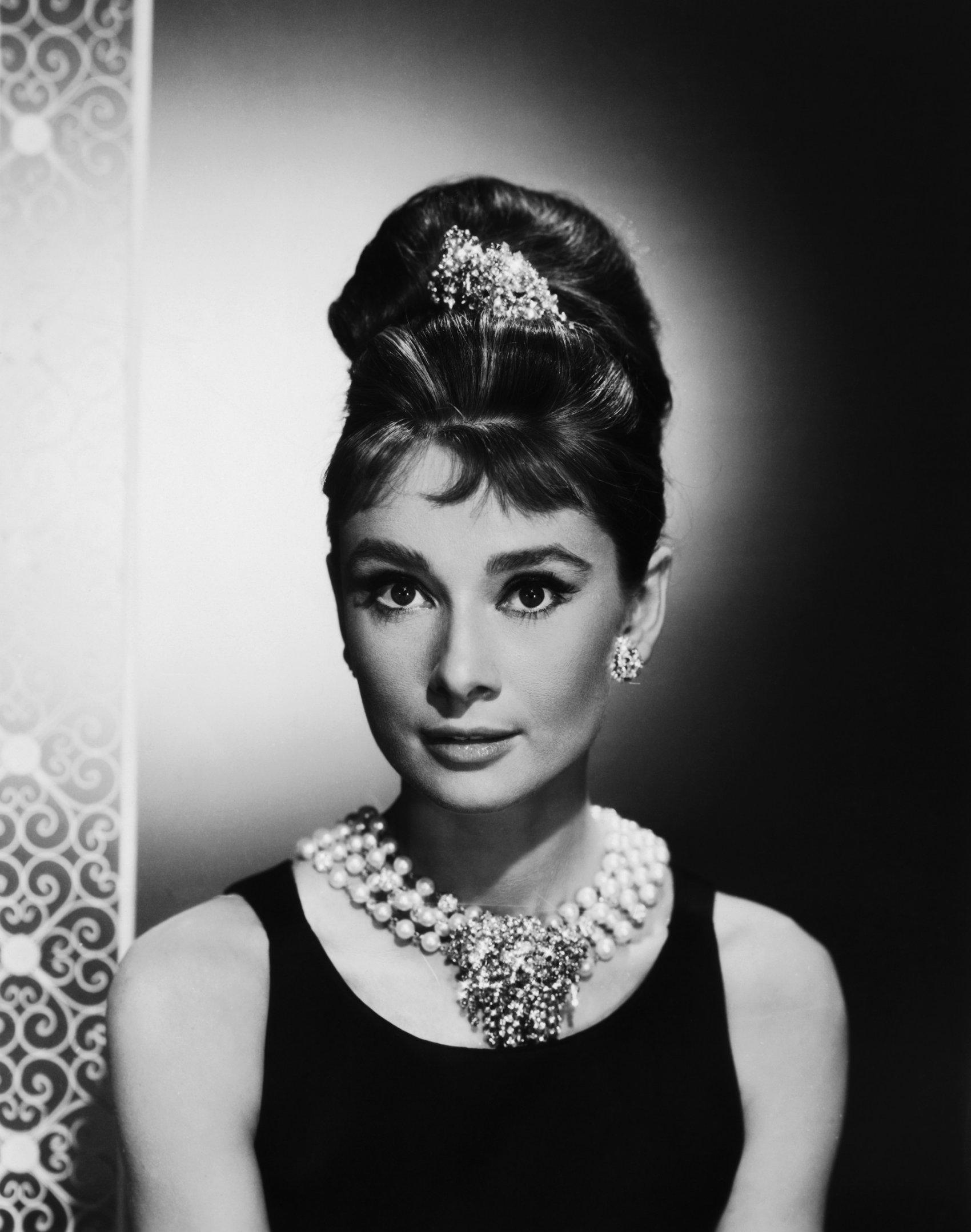Audrey Hepburn wallpaper №11164.