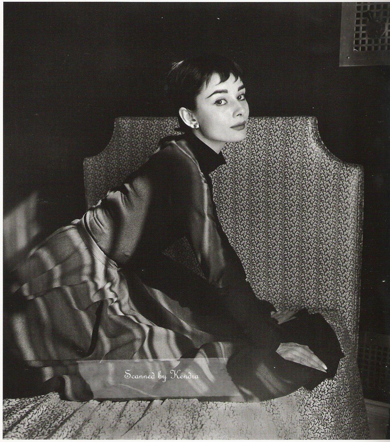 Audrey Hepburn wallpaper №11022.