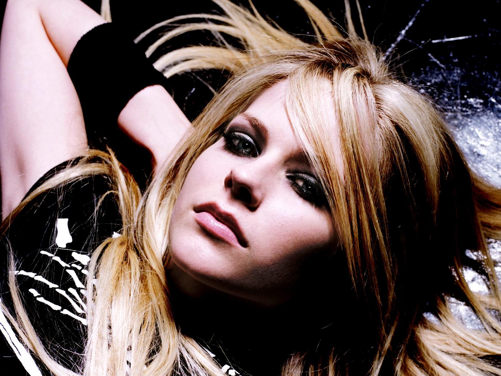 Avril Lavigne wallpaper №3749.